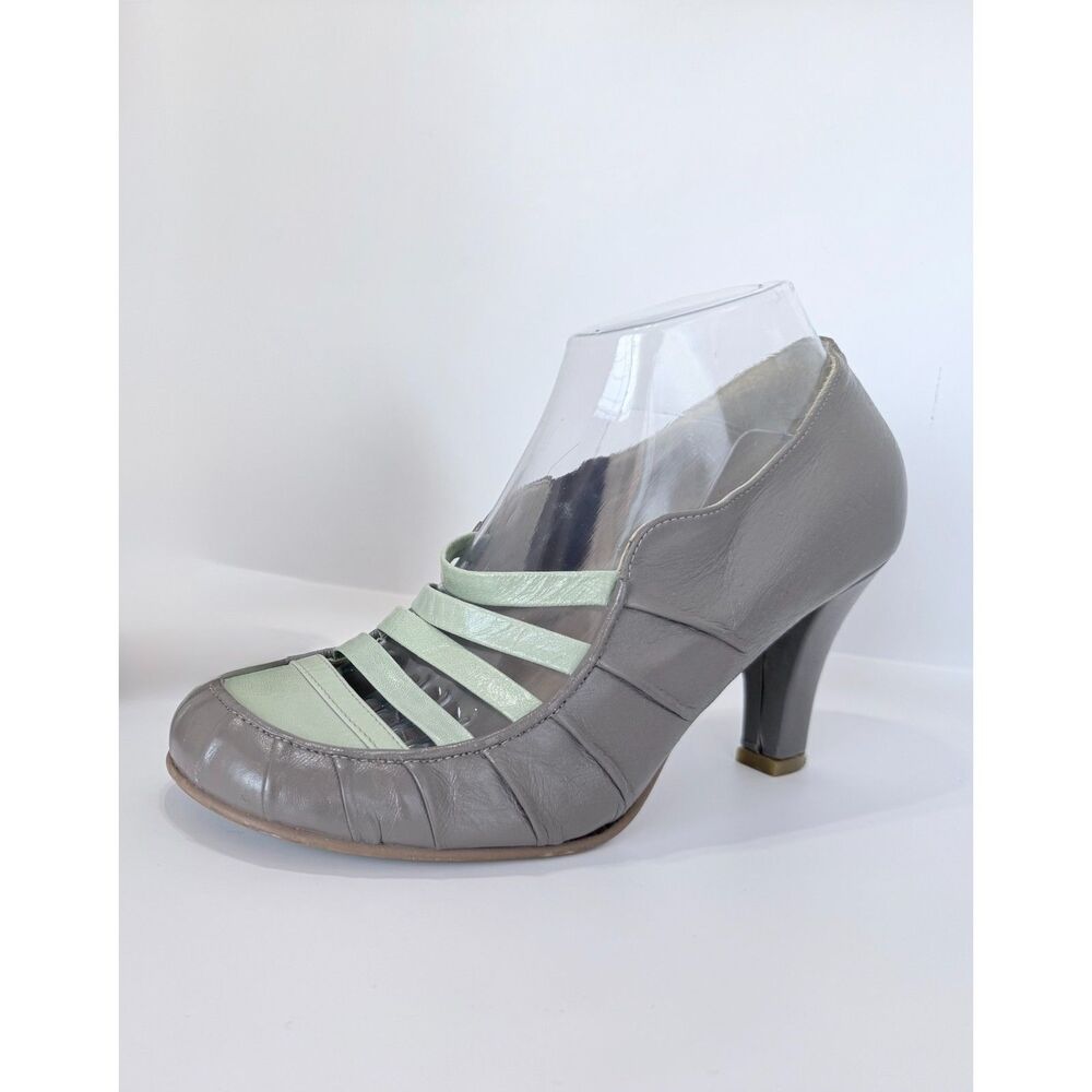 Vintage Y2K Giraudon New York Gray Taupe & Mint Green Pleated Leather Pumps 8.5